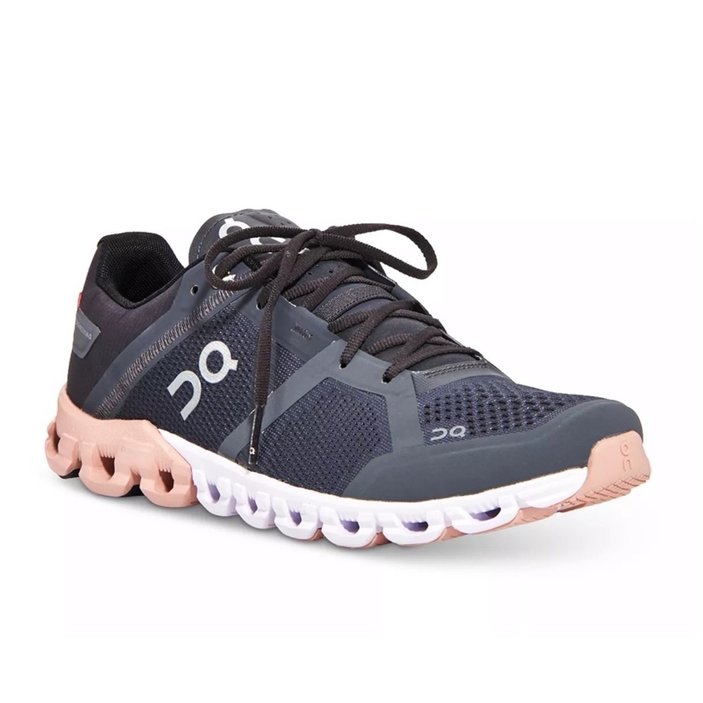 On Cloud Sneakers Size 8